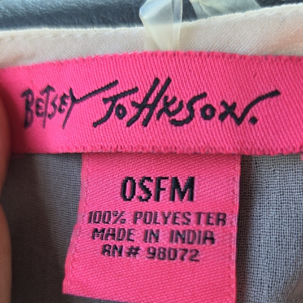 Betsey Johnson Pink and White Sheer Kimono - Picture 4 of 5